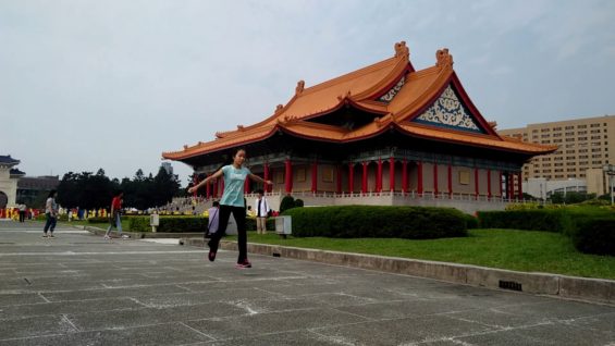 Aero flip test shoot at CKS memorial hall. 中正紀念堂側空翻試拍