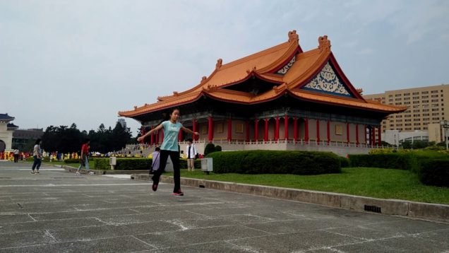 Aero flip test shoot at CKS memorial hall. 中正紀念堂側空翻試拍